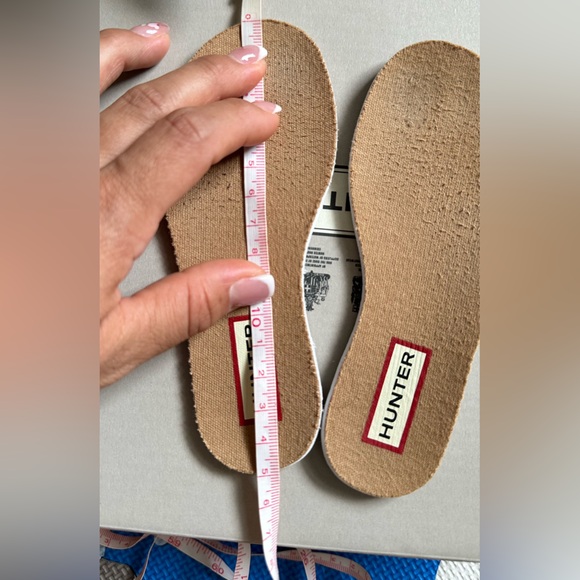 Hunter - Picture 11 of 11